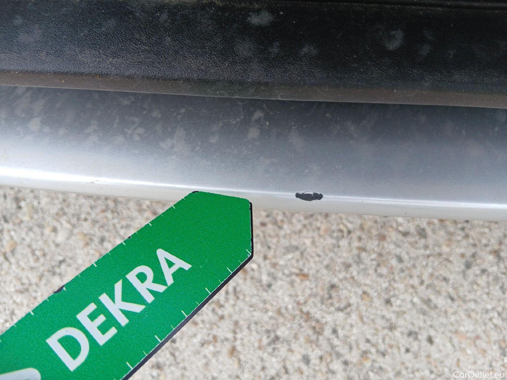  Volvo  XC 40 VOLVO XC40 / 2017 / 5P / todoterreno 1.5 T2 Momentum Pro Auto #5