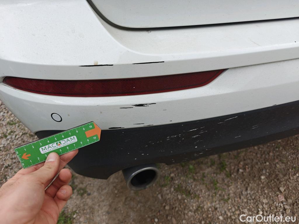  Volvo  XC60 VOLVO  / 2017 / 5P / todoterreno 2.0 B4 D AWD Momentum Pro Auto #35