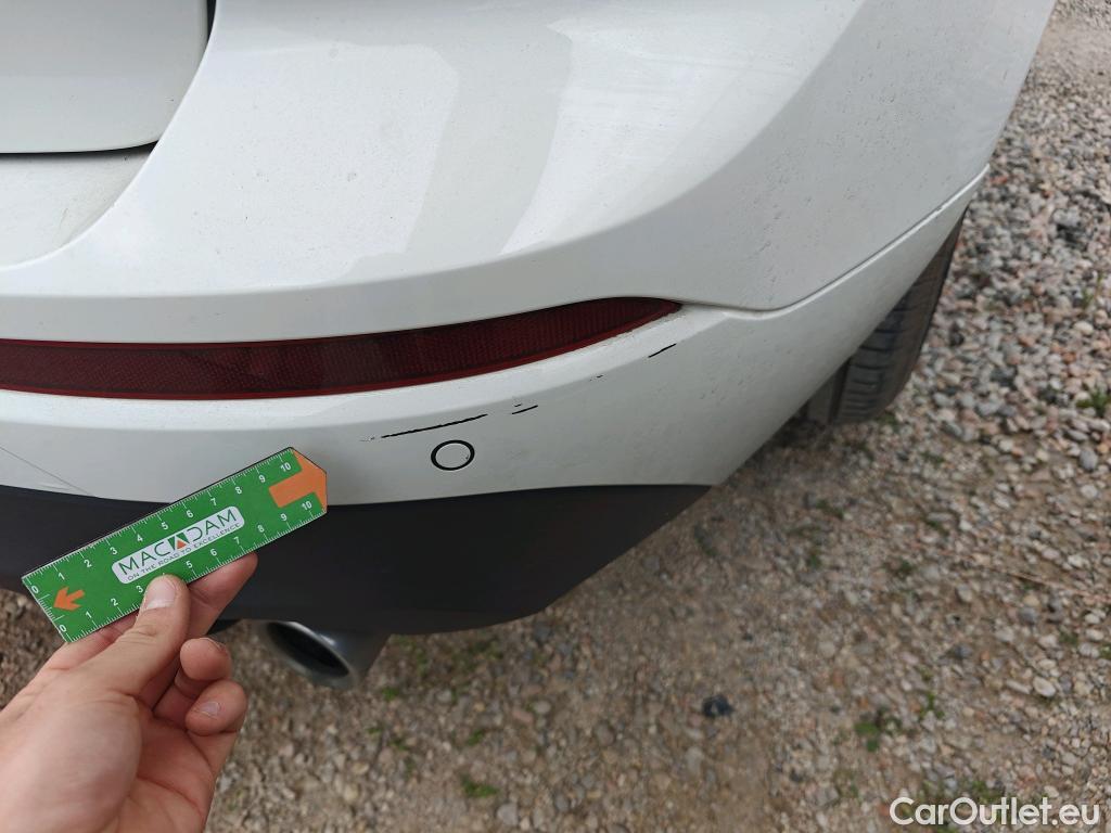  Volvo  XC60 VOLVO  / 2017 / 5P / todoterreno 2.0 B4 D AWD Momentum Pro Auto #38