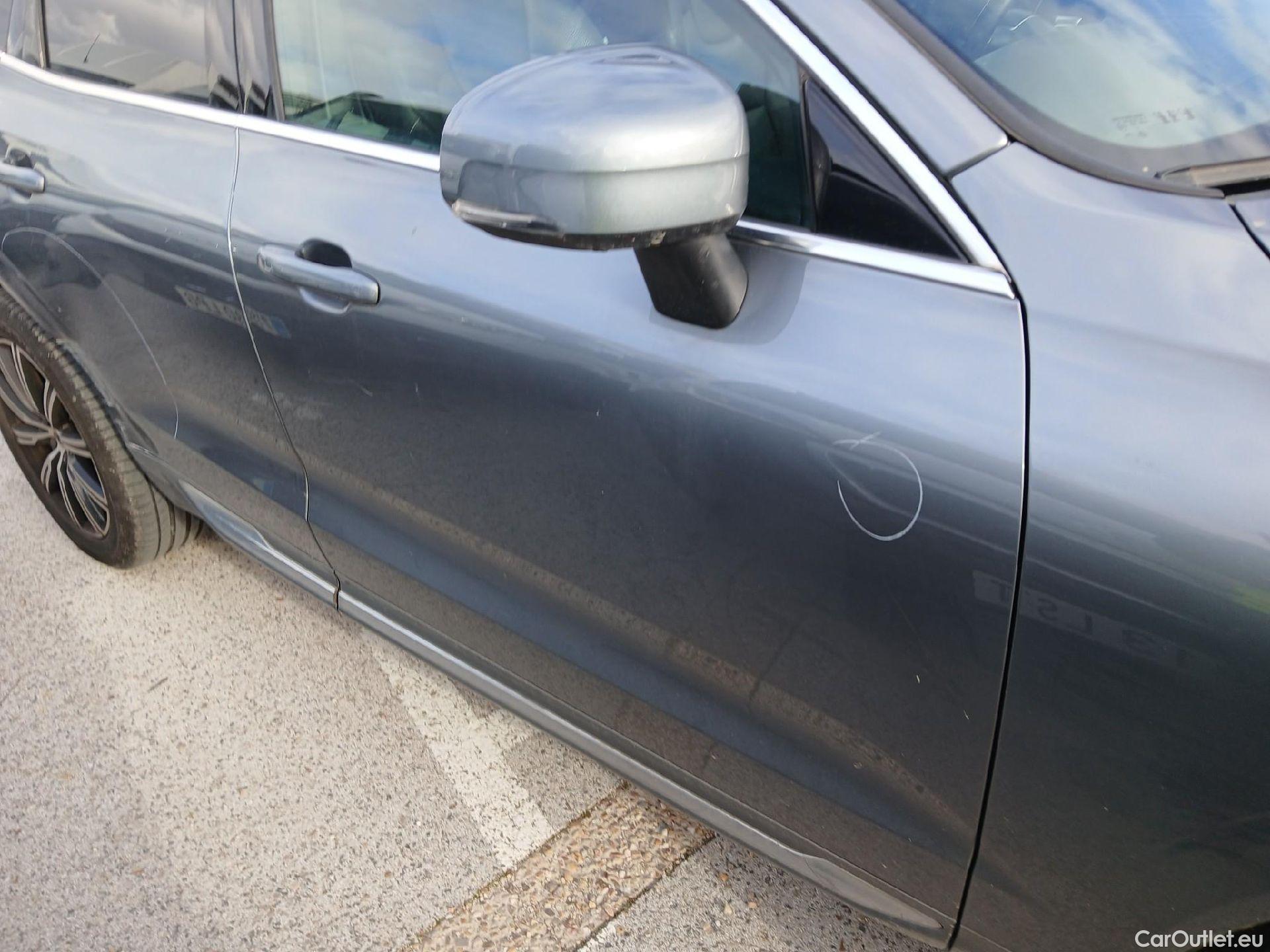  Volvo  XC60 VOLVO  / 2017 / 5P / todoterreno 2.0 B4 D Inscription Auto #26