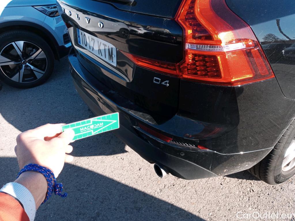  Volvo  XC60 VOLVO  / 2017 / 5P / todoterreno 2.0 D4 Momentum Auto #29