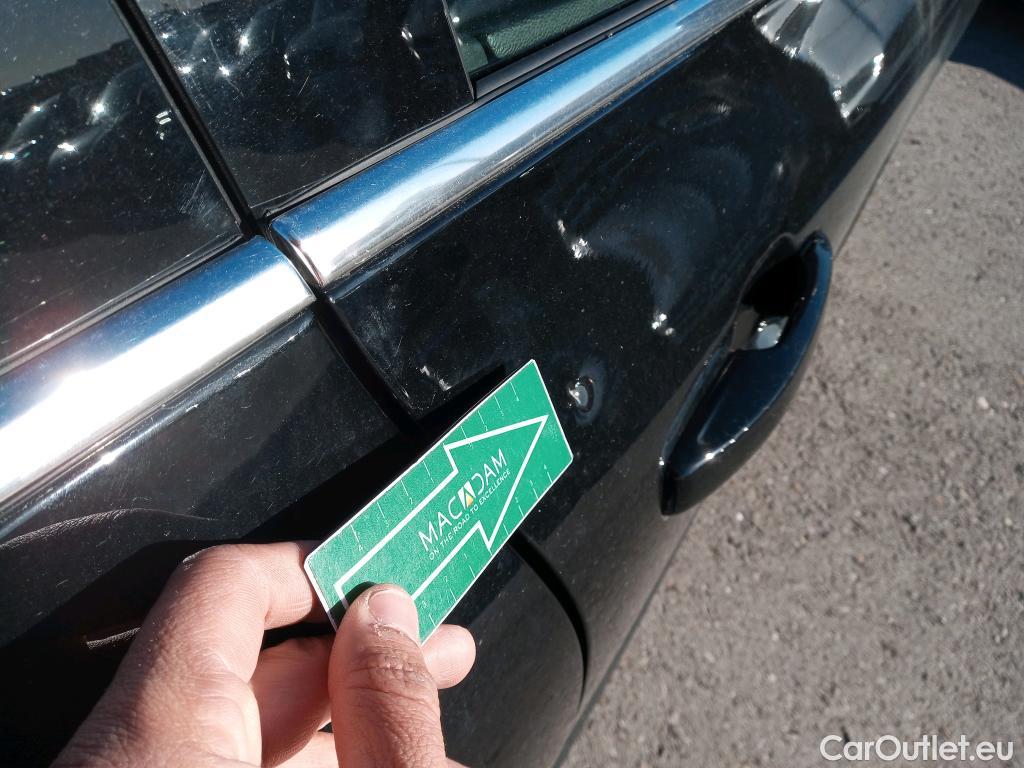  Volvo  XC60 VOLVO  / 2017 / 5P / todoterreno 2.0 D4 Momentum Auto #36