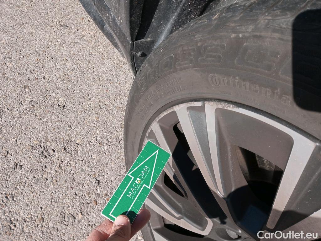  Volvo  XC90 VOLVO  / 2019 / 5P / todoterreno 2.0 T8 AWD Inscription Auto #5