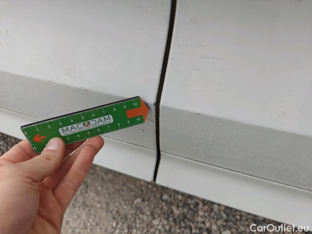  Volvo  XC60 VOLVO  / 2017 / 5P / todoterreno 2.0 B4 D AWD Momentum Pro Auto #6