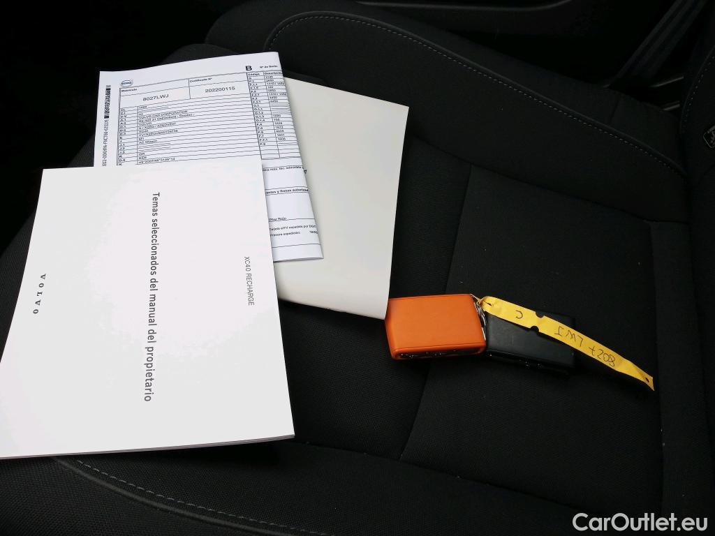  Volvo  XC 40 VOLVO XC40 / 2017 / 5P / todoterreno Recharge Twin Eléctrico Plus Auto AWD #10