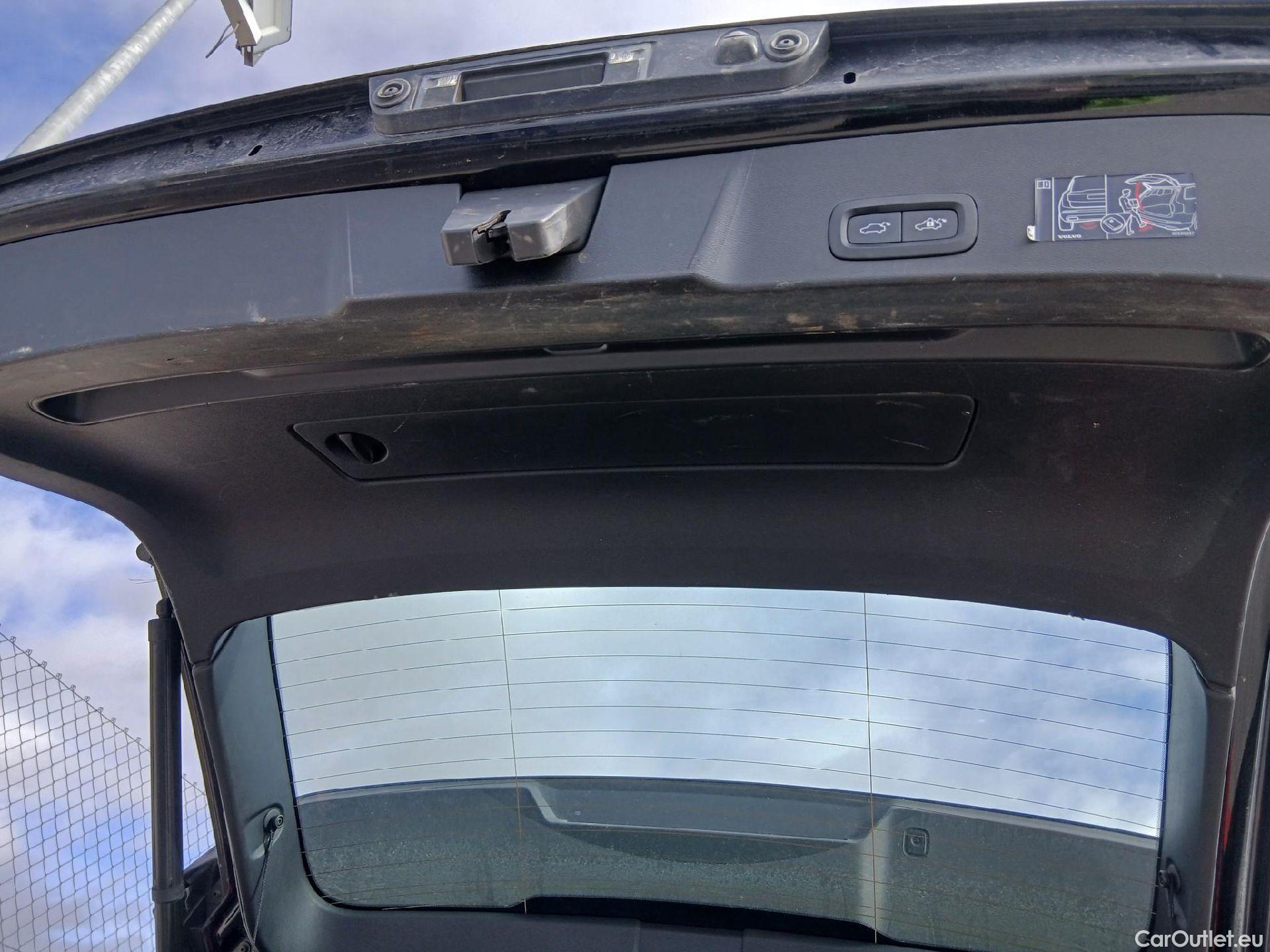  Volvo  XC 40 VOLVO XC40 / 2017 / 5P / todoterreno 1.5 T4 Twin Recharge Inscription Ex Auto #27