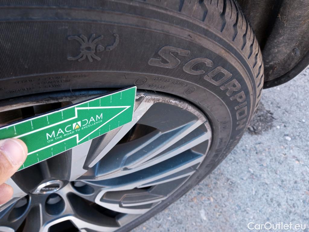  Volvo  XC90 VOLVO  / 2019 / 5P / todoterreno 2.0 T8 AWD Inscription Auto #3