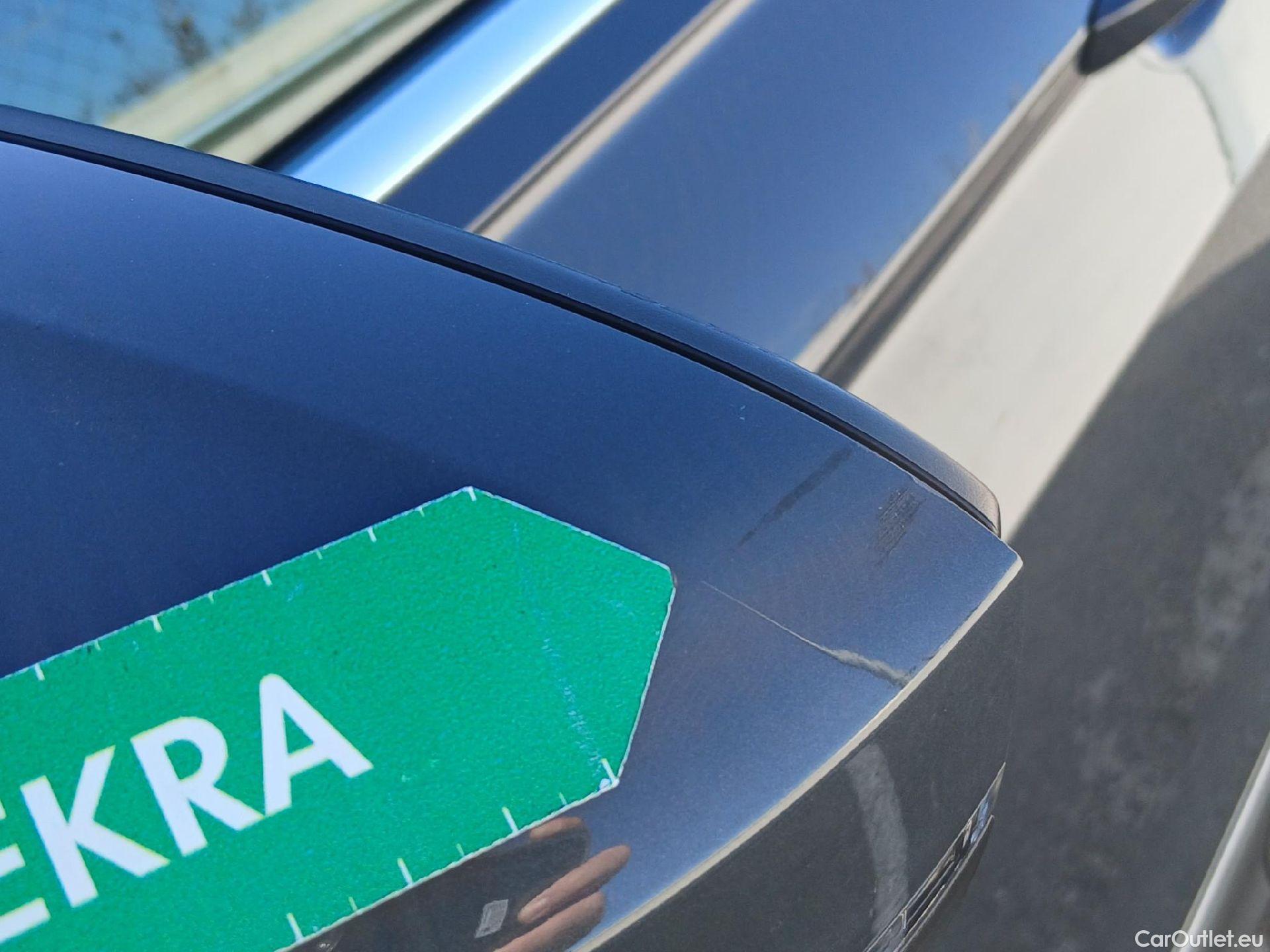  Volkswagen  Tiguan VOLKSWAGEN  / 2020 / 5P / todoterreno Life 1.5 TSI 110kW (150CV) #13