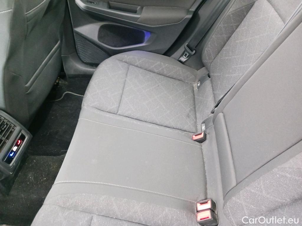  Volkswagen  Golf  VOLKSWAGEN / 2020 / 5P / berlina con portón Life 1.0 TSI 81kW (110CV) #14