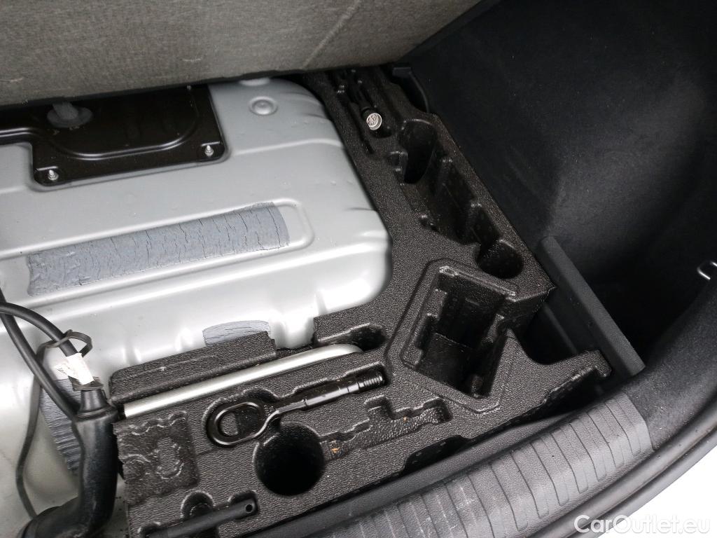  Audi  Q3 AUDI  / 2018 / 5P / todoterreno 45 TFSI e 180kW S tronic Advanced #4