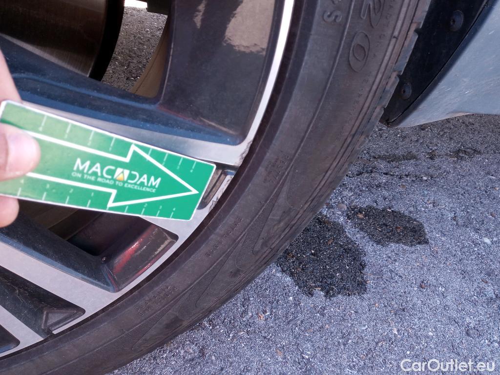  Volvo  XC90 VOLVO  / 2019 / 5P / todoterreno 2.0 T8 AWD Ultimate Bright Recharge Auto #15