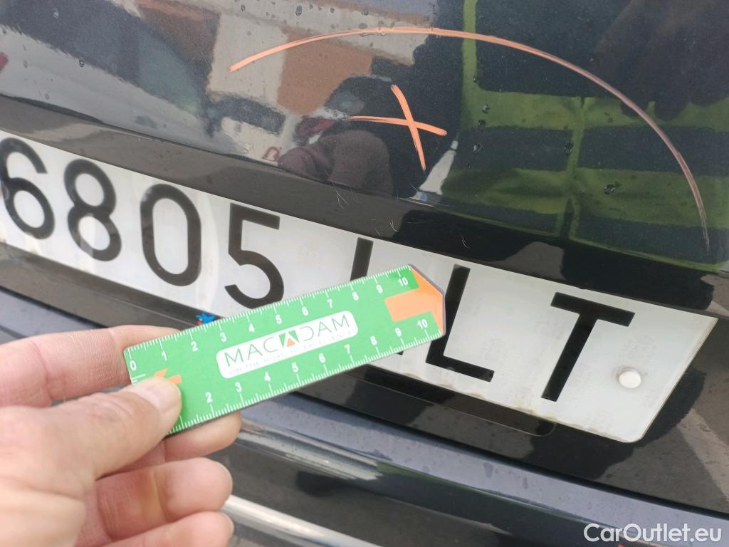  KIA  Sportage KIA  1.6MHEV Drive 100kW(136CV) 4x2(Crist Tintados) #10