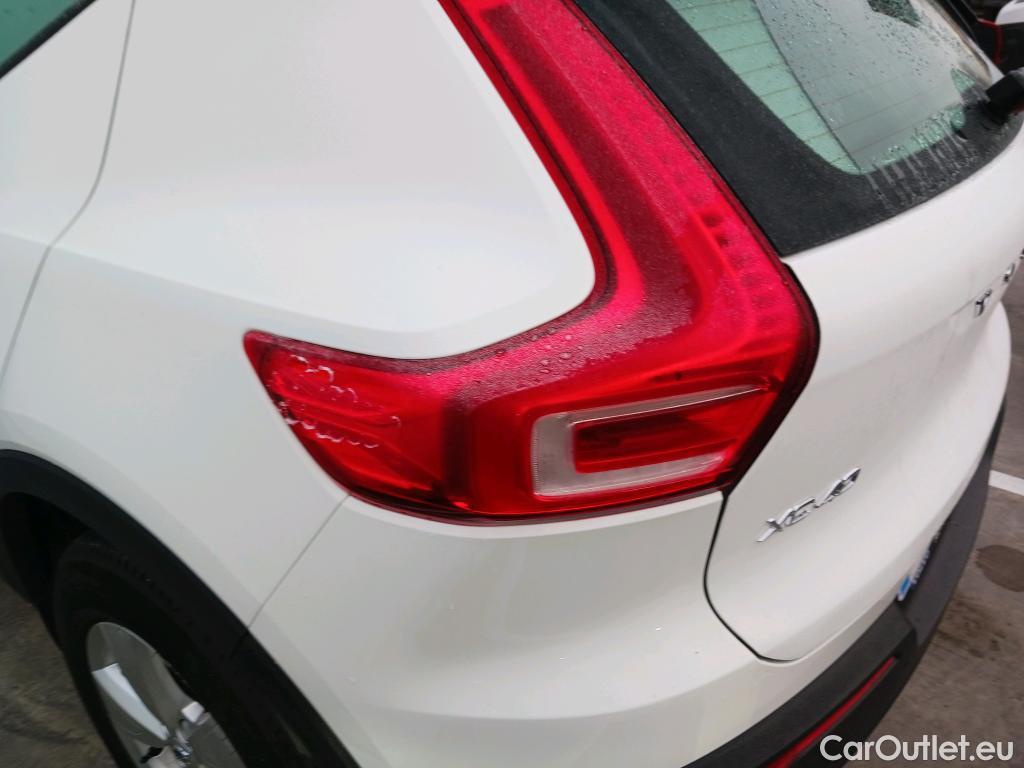  Volvo  XC 40 VOLVO XC40 / 2017 / 5P / todoterreno 1.5 T2 Momentum Core #1