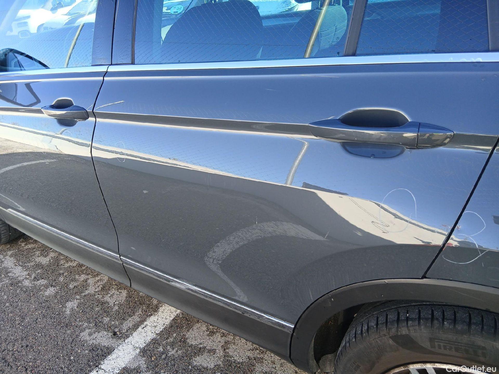  Volkswagen  Tiguan VOLKSWAGEN  / 2020 / 5P / todoterreno Life 1.5 TSI 110kW (150CV) #16