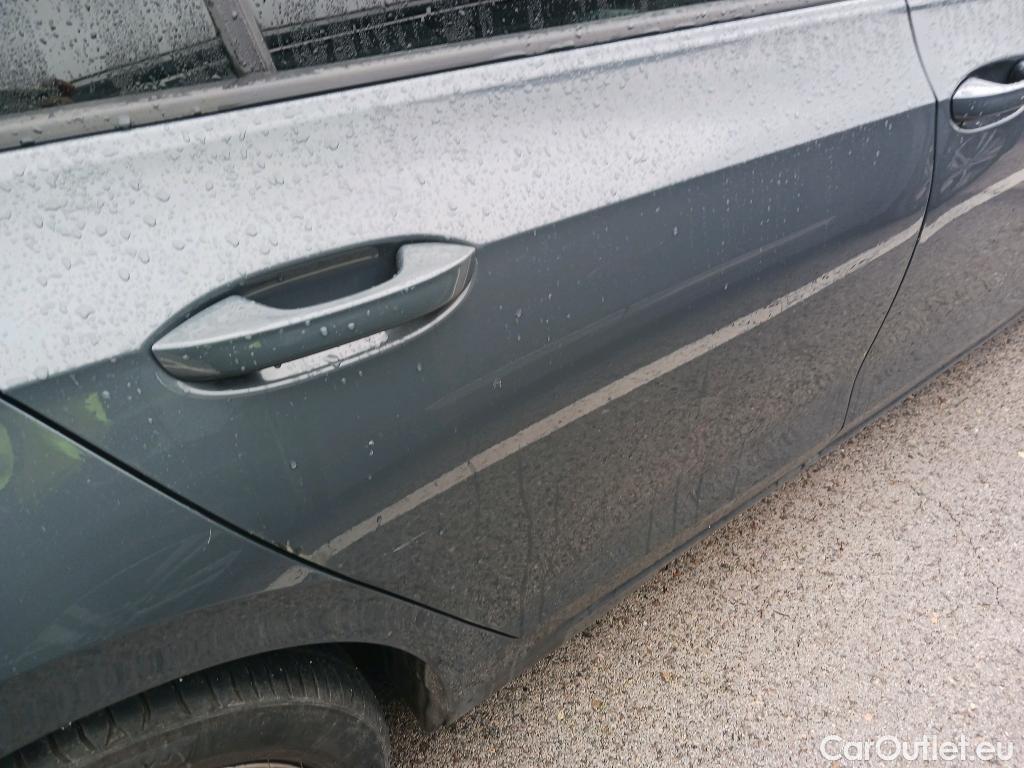  Volkswagen  Golf  VOLKSWAGEN / 2020 / 5P / berlina con portón Life 1.0 TSI 81kW (110CV) #11