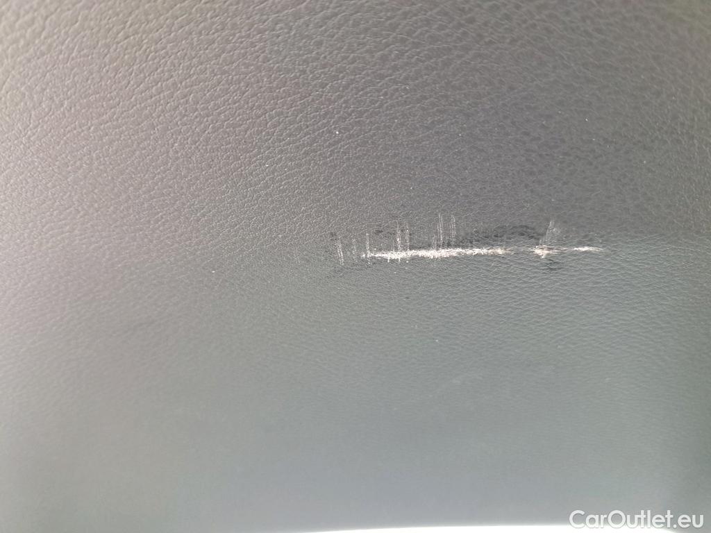  Nissan  Micra NISSAN  / 2017 / 5P / berlina con portón IG-T 68 kW (92 CV) E6D-F Acenta Sprint #22