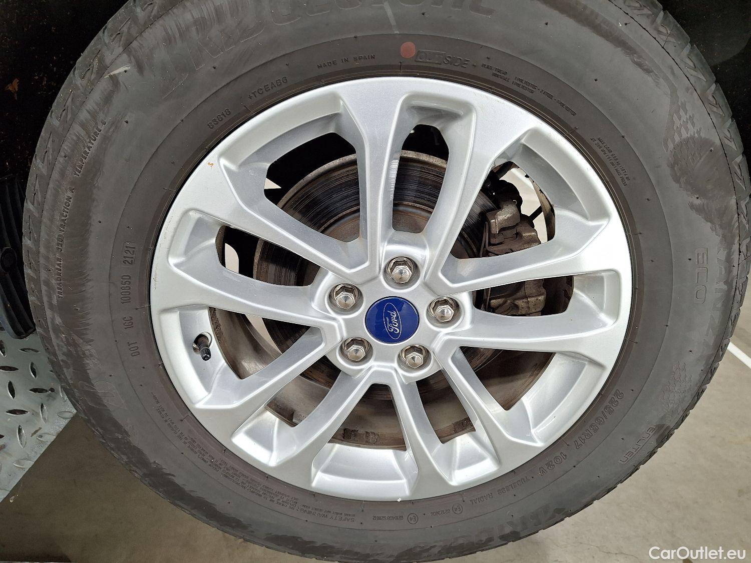  Ford  Kuga Ford,  '19 PHEV, Ford  2.5i PHEV Aut. 165kW Titanium 5d #6