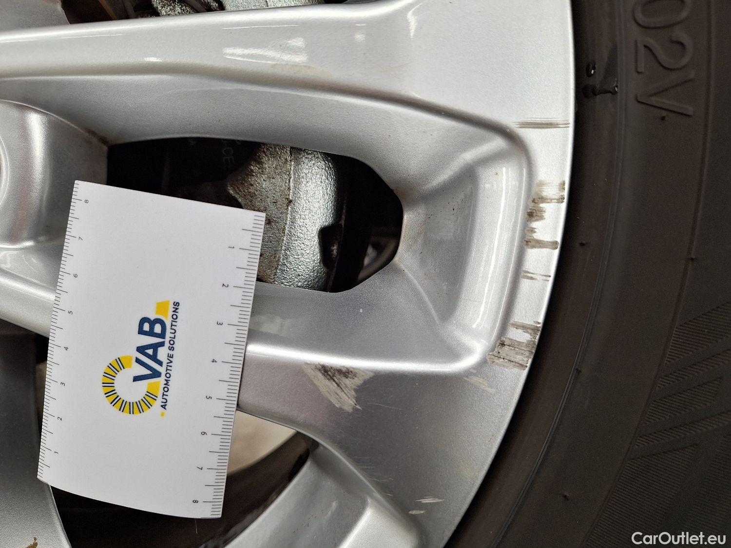  Ford  Kuga Ford,  '19 PHEV, Ford  2.5i PHEV Aut. 165kW Titanium 5d #2