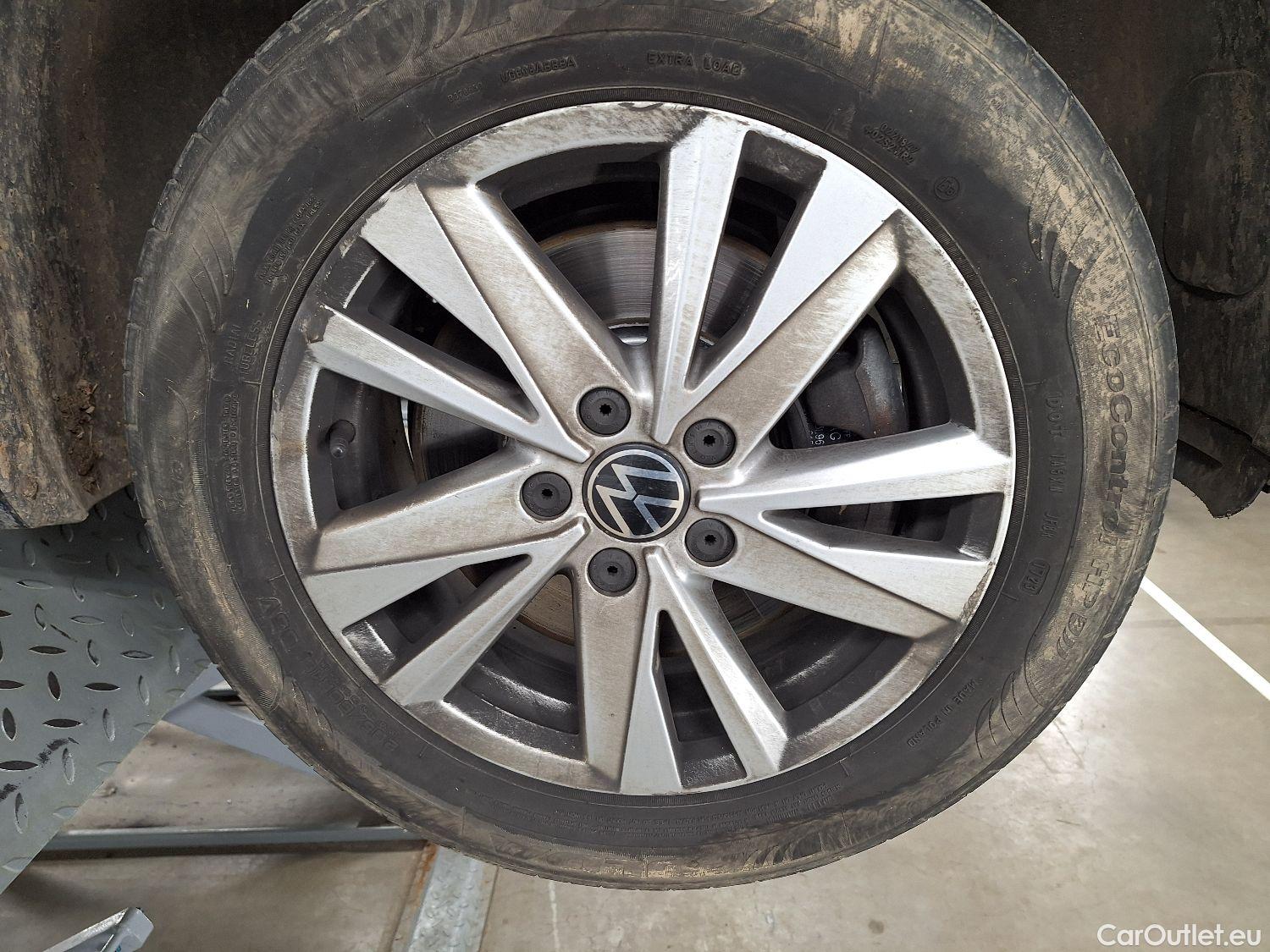  Volkswagen  Touran VW,  '15, Volkswagen  1.5 TSi Trendline DSG 5d #14