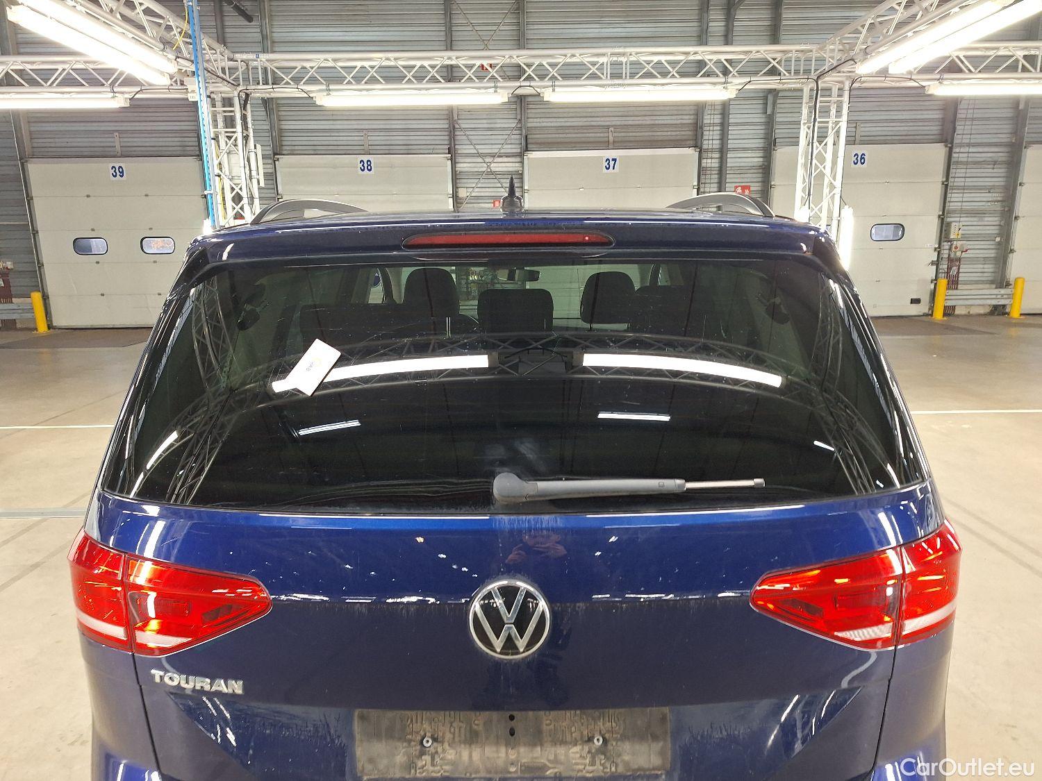  Volkswagen  Touran VW,  '15, Volkswagen  1.5 TSi Trendline DSG 5d #58