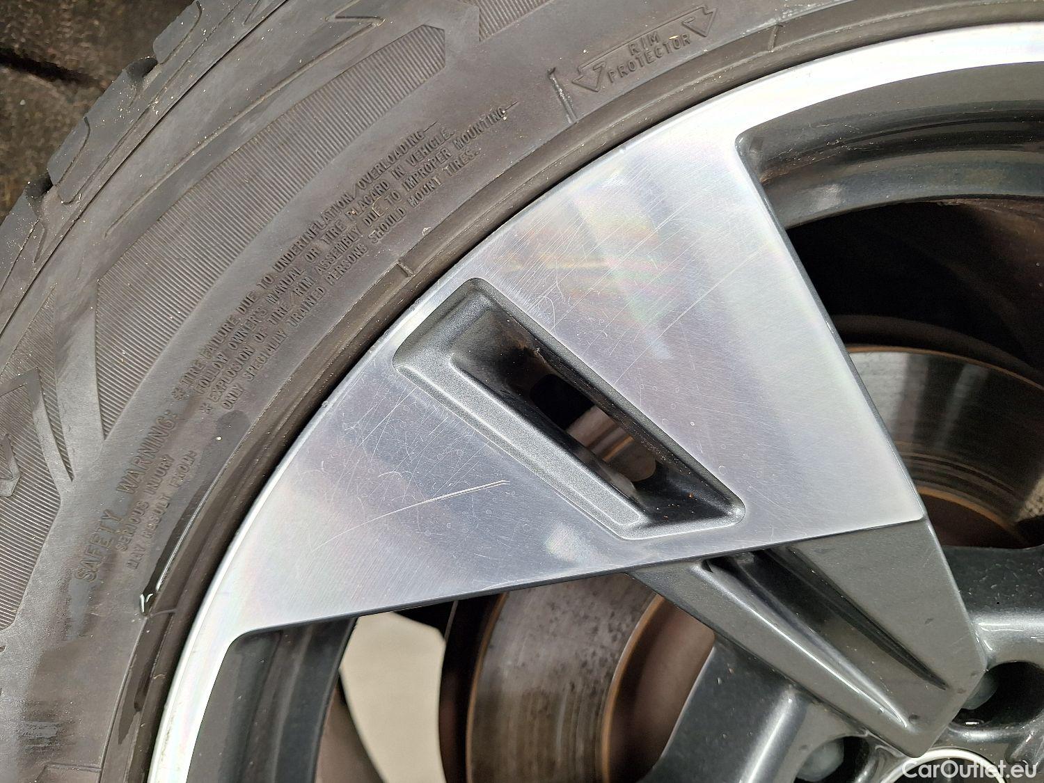  Audi  E-TRON Audi,  SB '19 BEV, Audi  Sportback 50 Quattro S-Line 5d #9