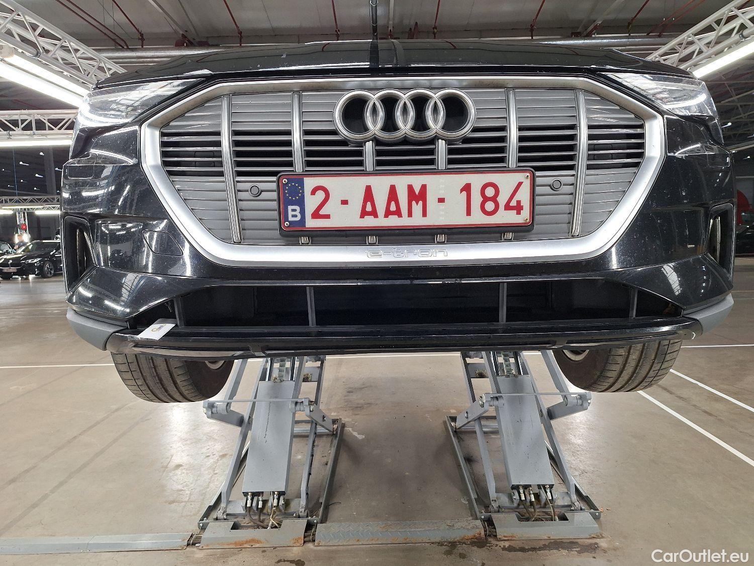  Audi  E-TRON Audi,  '19 BEV, Audi  55 Quattro 5d #3