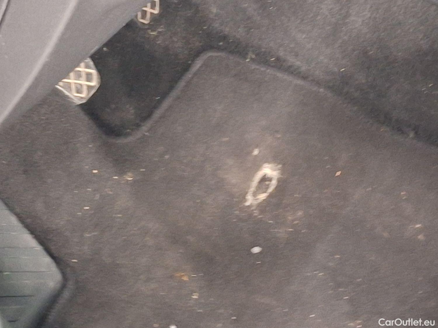  Skoda  Karoq Skoda,  FL'22, Skoda  1.0 TSI 81kW Clever 5d #25