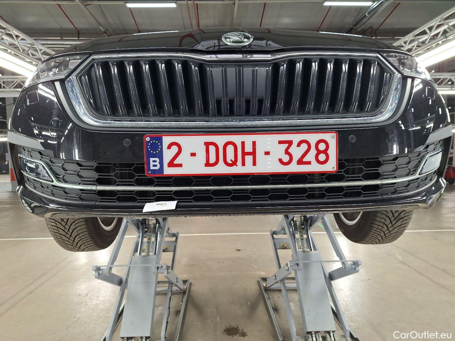  Skoda  Octavia Skoda,  Combi '20, Skoda  Combi 2.0 CRTDI 85kW DSG7 Clever 5d #1