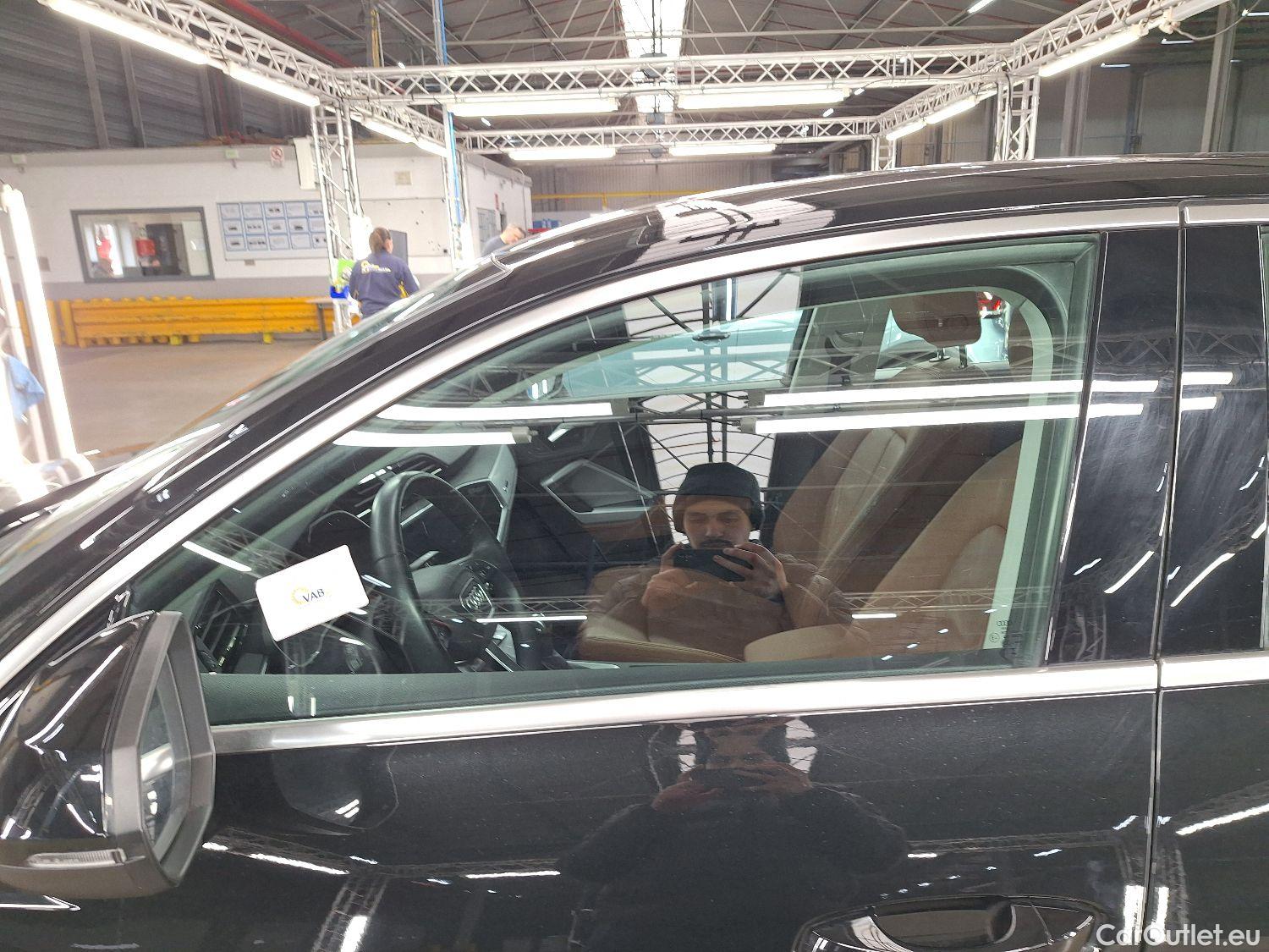  Audi  Q3 Audi,  SB '19, Audi  Sportback 35 TDI S tronic Bus. Ed. Attract #3