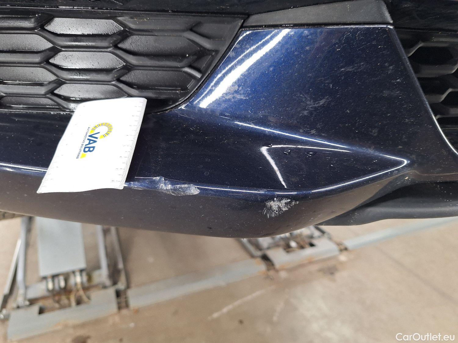  Jaguar  XE Jaguar,  FL'19, Jaguar  D180 Aut. S 4d #5