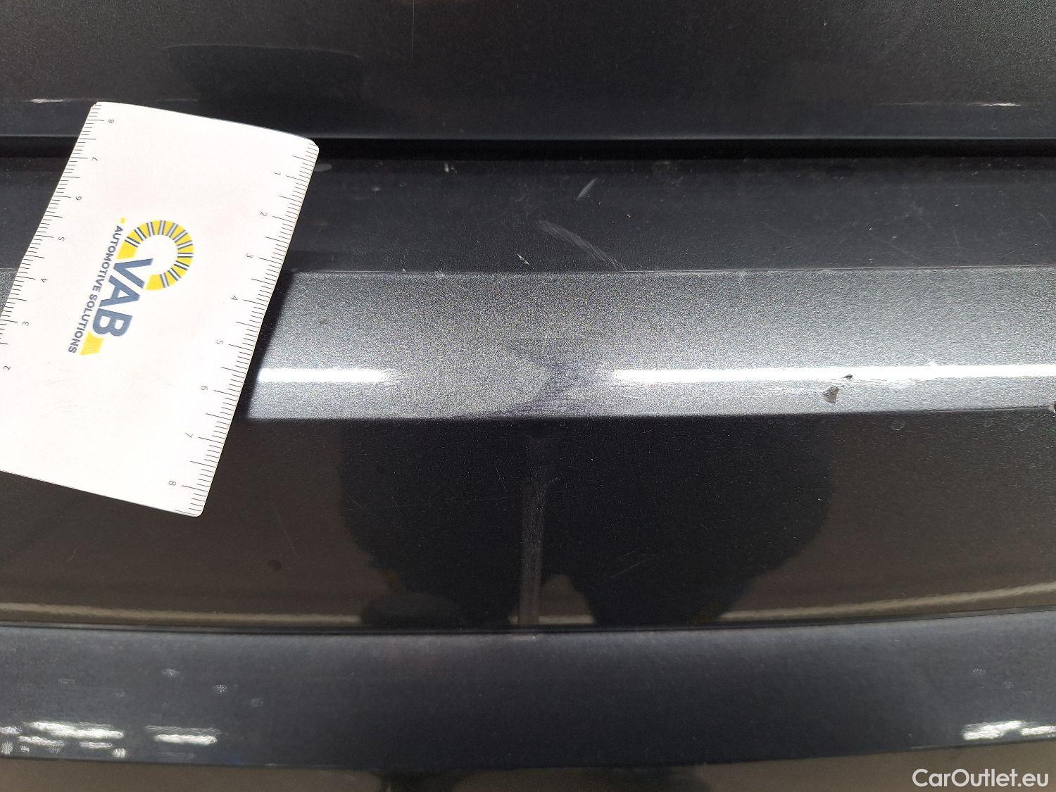  Audi  Q3 Audi,  '18, Audi  35 TDI S tronic S line Business Edition 5d #31