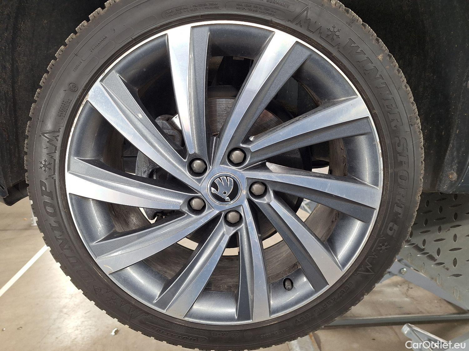  Skoda  Octavia Skoda,  Combi '20, Skoda  Combi 2.0 CRTDI 85kW Style 5d #11