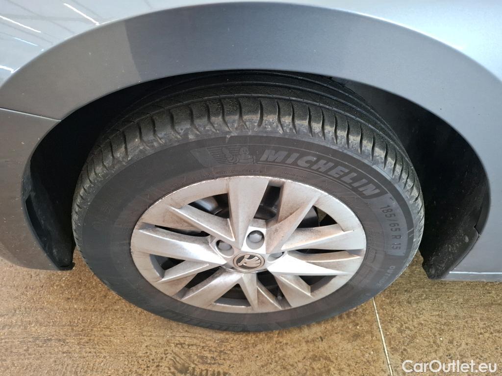  Skoda  Fabia SKODA  / 2021 / 5P / Berline 1.0 TSI 110 DSG7 Ambition #23