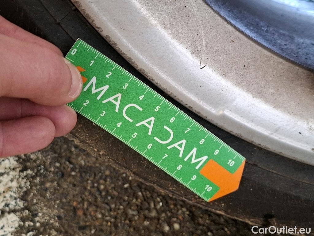  Audi  A3 AUDI  Sportback / 2020 / 5P / Berline 40 TFSI e 204 S Tronic Business Line #26