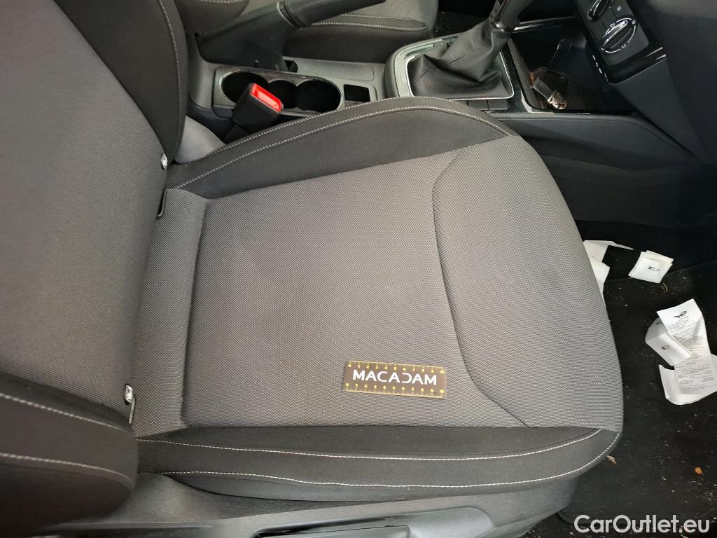  Skoda  Fabia SKODA  / 2021 / 5P / Berline 1.0 TSI 110 DSG7 Ambition #13