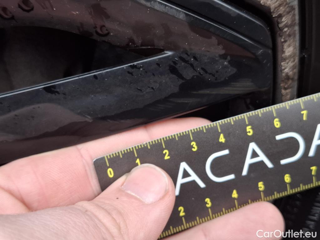  Citroen  C4  Berline Feel Pack 1.2 PureTech 130CV BVA8 6E #63