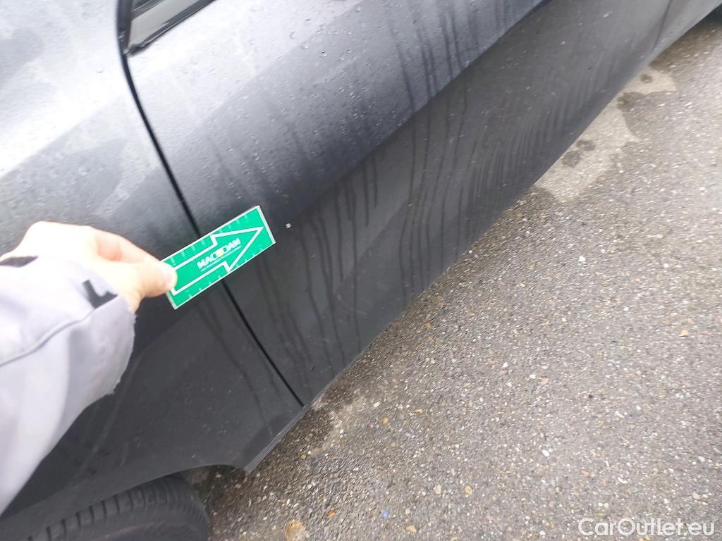  Bmw  Serie 1 BMW  / 2019 / 5P / berlina con portón 118i #6