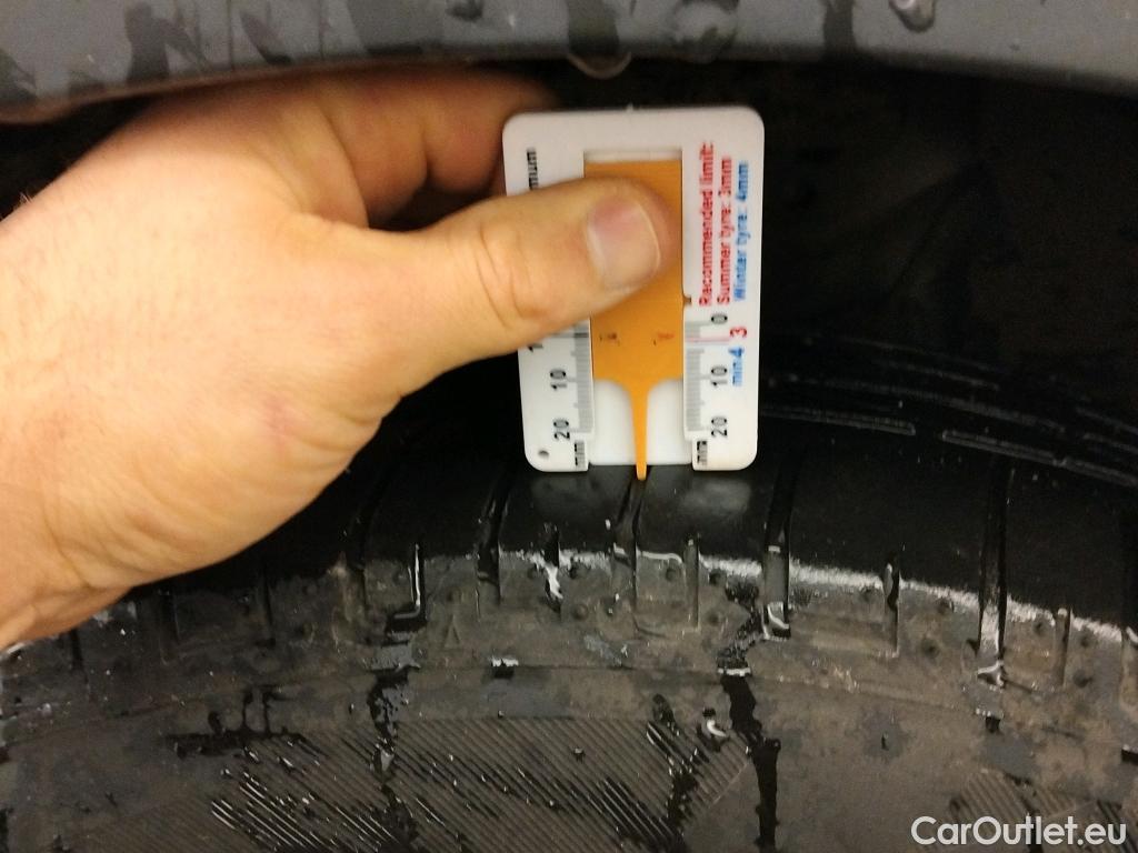  Citroen  DS3 DS DS 3 Crossback / 2018 / 5P / todoterreno PureTech 73 kW Manual SO CHIC #7