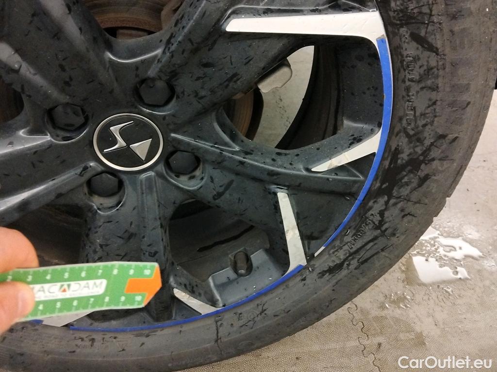  Citroen  DS3 DS DS 3 Crossback / 2018 / 5P / todoterreno PureTech 73 kW Manual SO CHIC #23