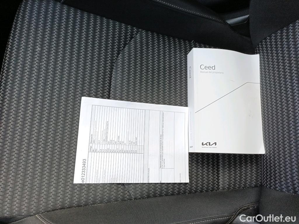  KIA  XCeed KIA  / 2019 / 5P / todoterreno 1.0 T-GDi Drive 88kW (120CV) #13