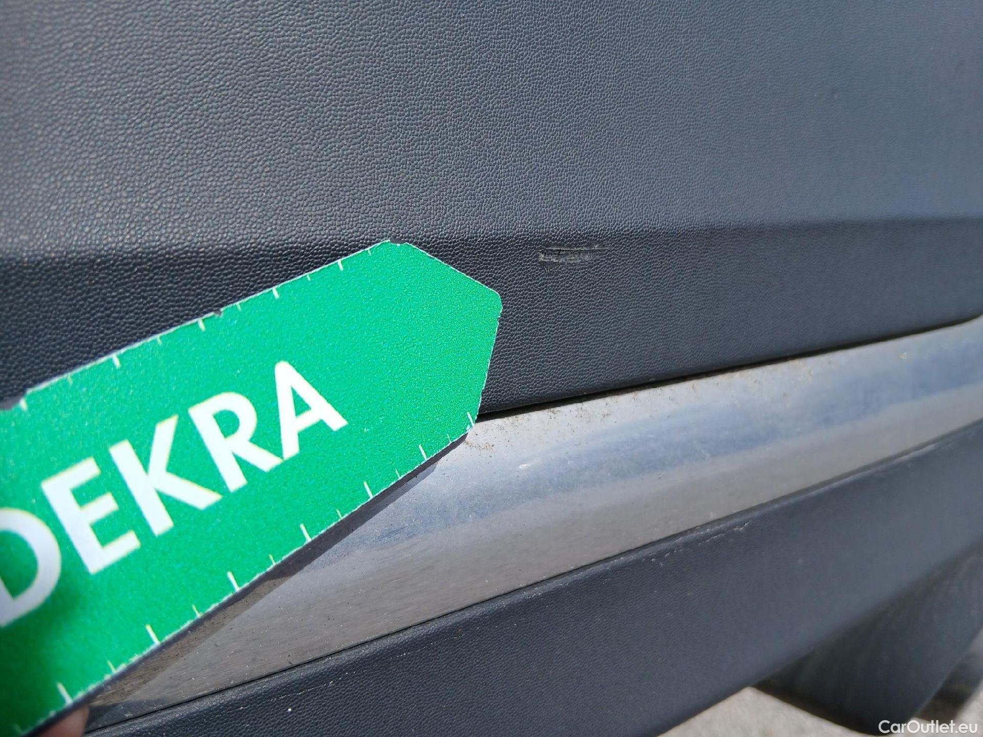  Mercedes  GLA Clase   250 e (247.786)AMG 1.3 AMG Line 220CV AT8 E6d #24