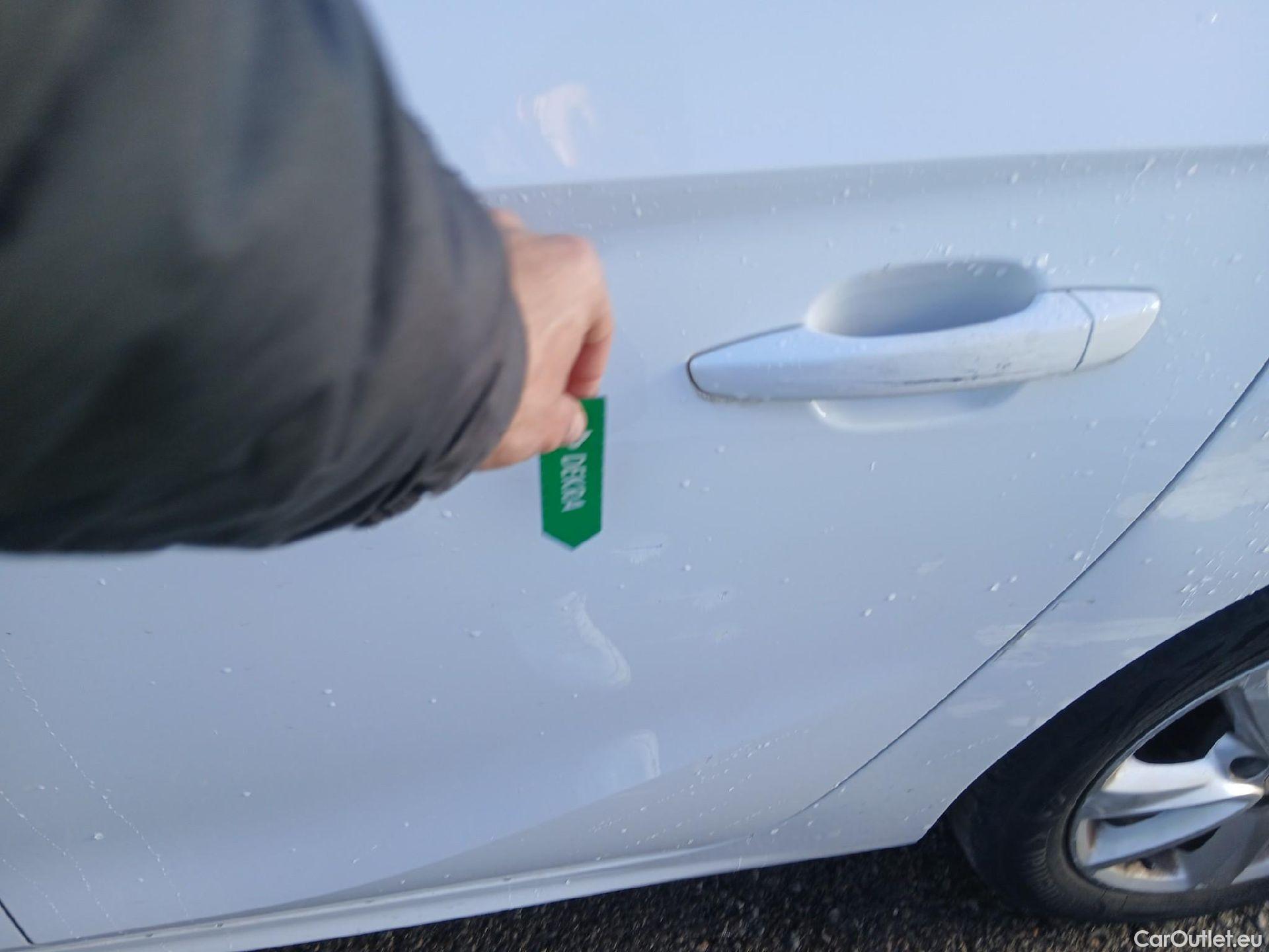  Opel  Corsa OPEL  1.2T XHL 74kW (100CV) Elegance #16