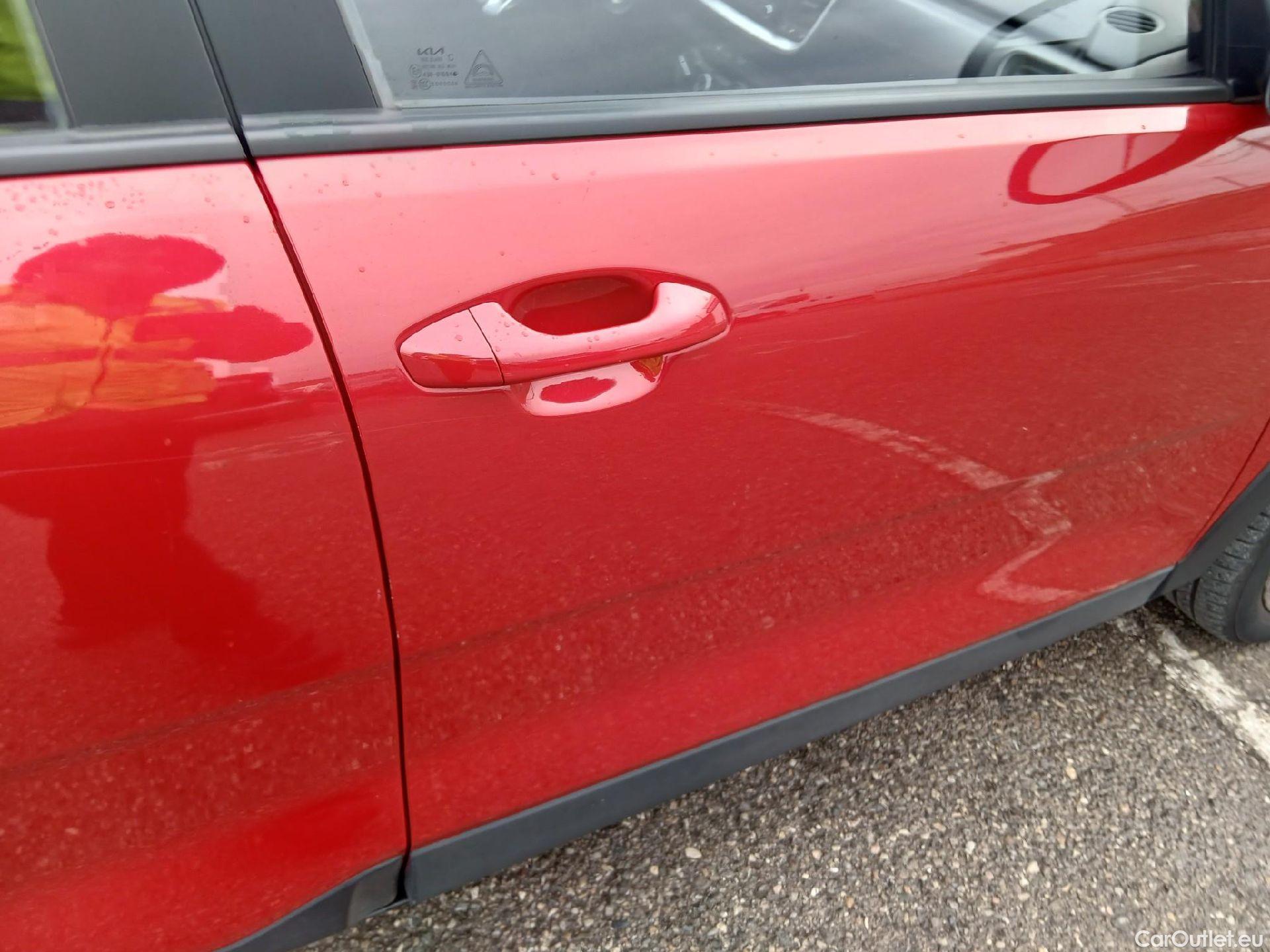  KIA  STONIC KIA  / 2017 / 5P / todoterreno 1.0 T-GDi 74kW (100CV) MHEV iMT Concept #25