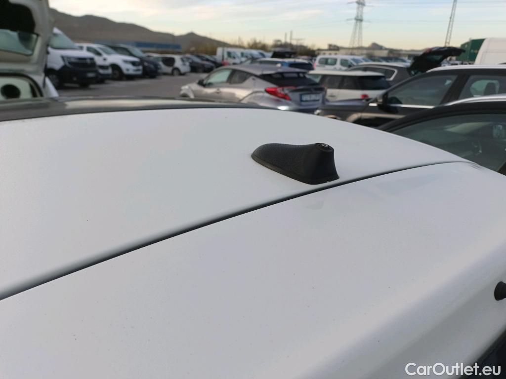  Fiat  500 FIAT  / 2015 / 3P / berlina con portón 1.2 8v 51kW (69CV) Mirror Fleet(SP) #20