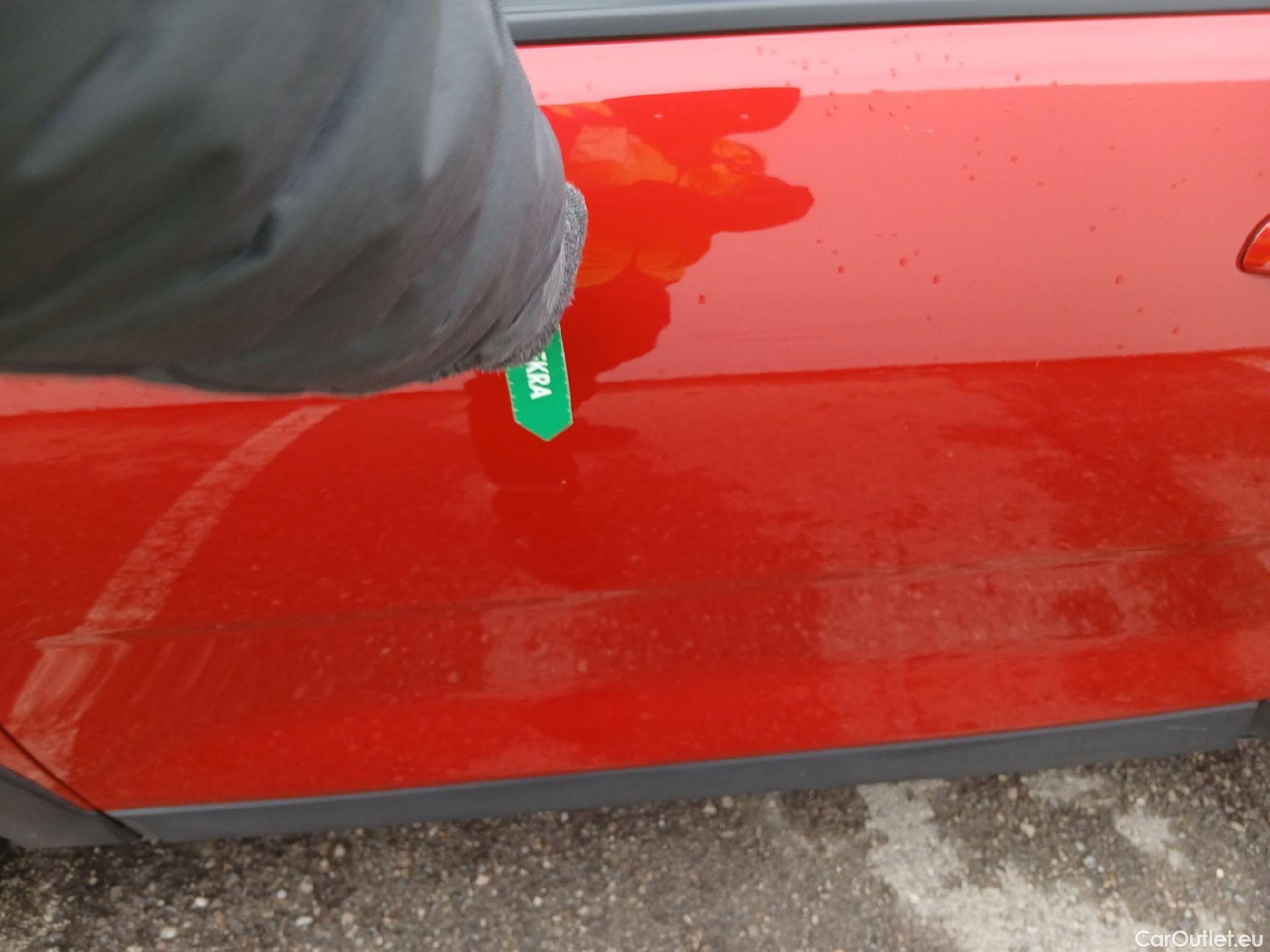  KIA  STONIC KIA  / 2017 / 5P / todoterreno 1.0 T-GDi 74kW (100CV) MHEV iMT Concept #10