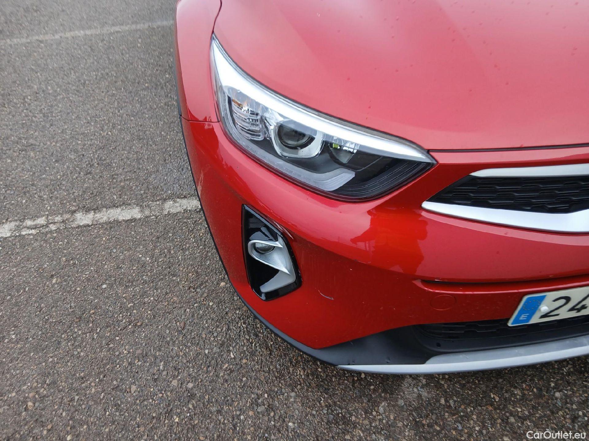  KIA  STONIC KIA  / 2017 / 5P / todoterreno 1.0 T-GDi 74kW (100CV) MHEV iMT Concept #1