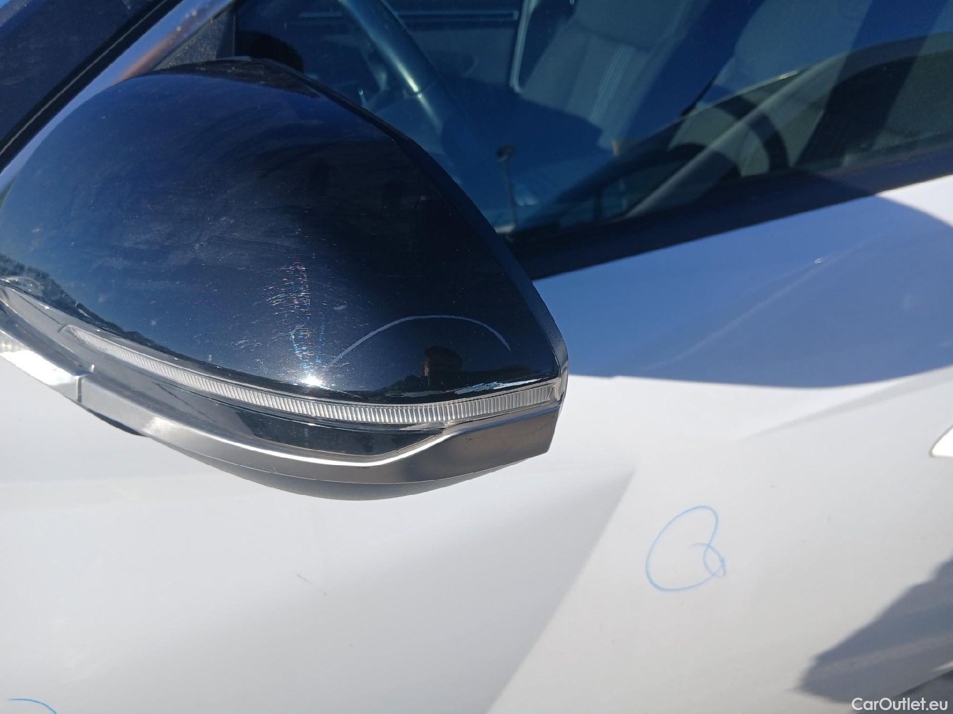  Hyundai  Tucson HYUNDAI  / 2020 / 5P / todoterreno 1.6 TGDI 169kW HEV Tecno Auto 2C #23