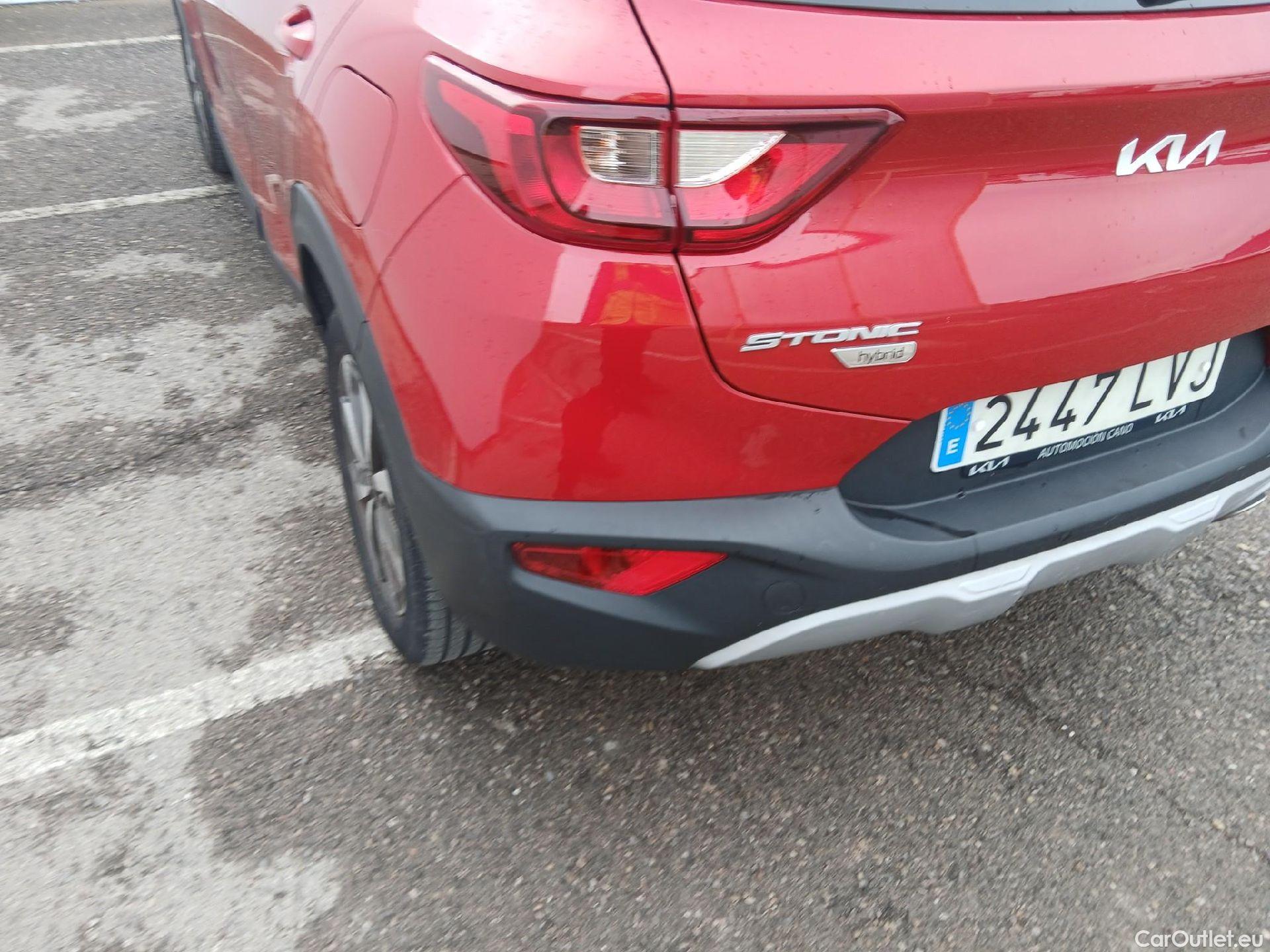  KIA  STONIC KIA  / 2017 / 5P / todoterreno 1.0 T-GDi 74kW (100CV) MHEV iMT Concept #15