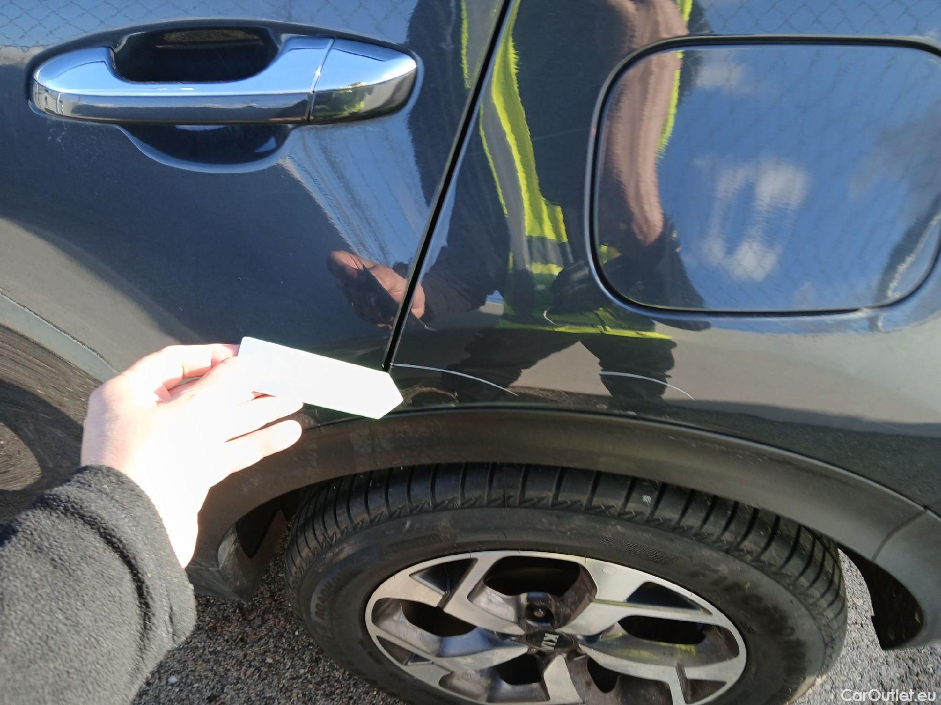  KIA  Sportage KIA  1.6MHEV Drive 100kW(136CV) 4x2(Crist Tintados)(CX) #25