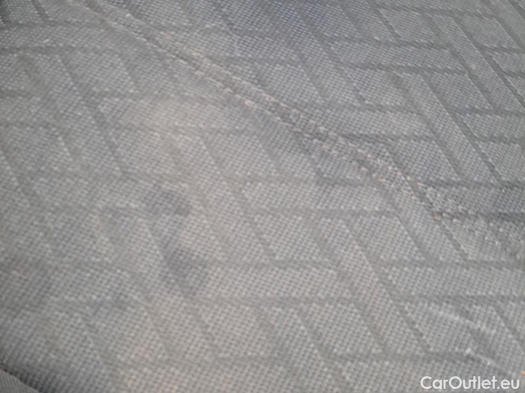  Opel  Corsa OPEL  1.2T XHL 74kW (100CV) Elegance #2